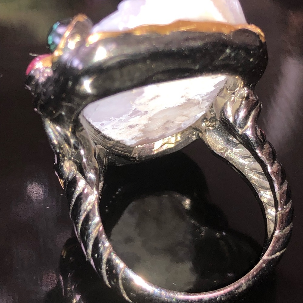 Very Unique Genuine Chalcedony Ring - image 8
